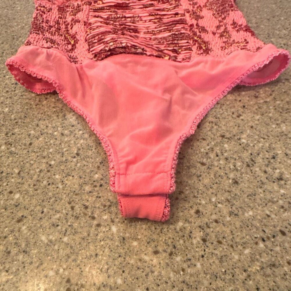 FREE PEOPLE Weekend Plans Pink Smocked Floral Ruffle Bodysuit - Picture 9 of 16
